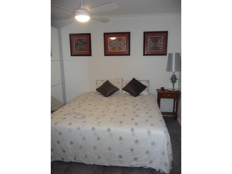 1/5 Holborow Close, Surfers Paradise QLD 4217