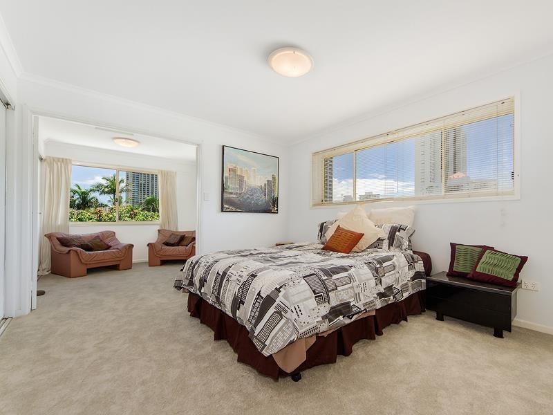19  Birt Avenue, Budds Beach, Surfers Paradise QLD 4217