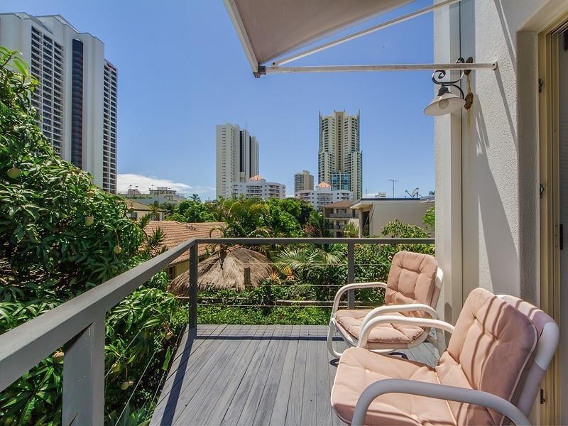 19  Birt Avenue, Budds Beach, Surfers Paradise QLD 4217