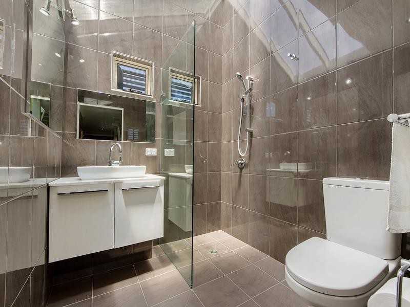 19  Birt Avenue, Budds Beach, Surfers Paradise QLD 4217