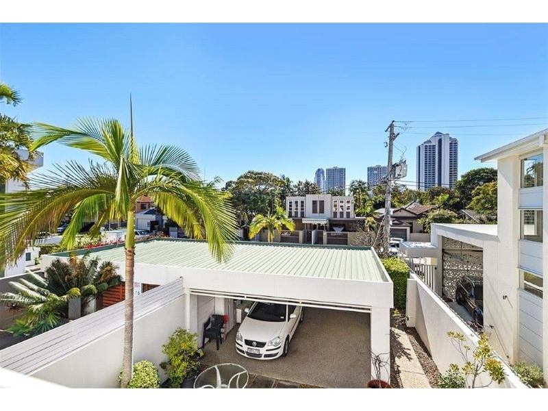1/24 Norfolk Avenue, Surfers Paradise QLD 4217