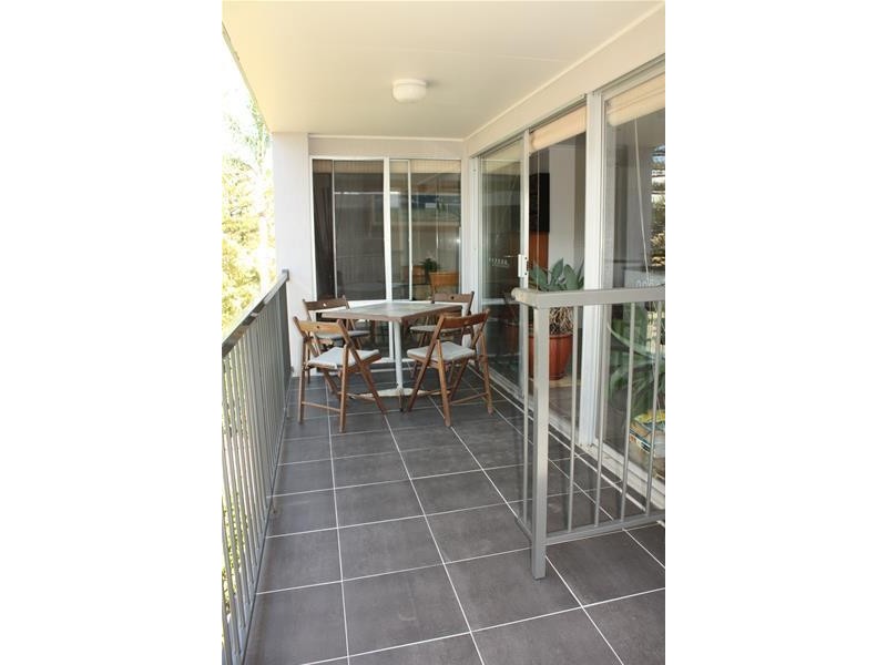 3 Vista Street, Surfers Paradise QLD 4217