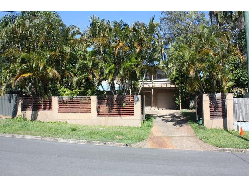 18 Berrigan Street, Southport QLD 4215