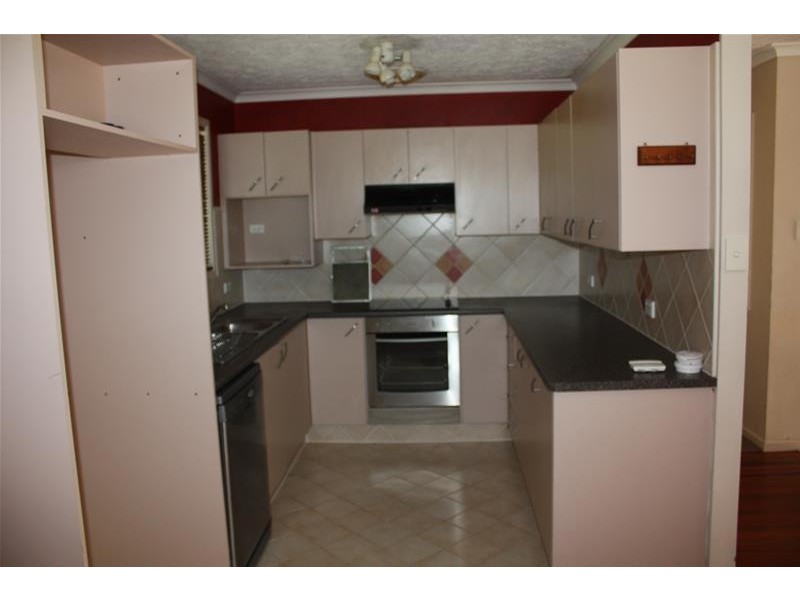 18 Berrigan Street, Southport QLD 4215