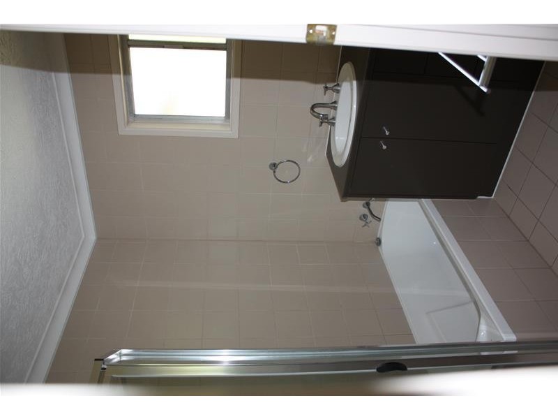 18 Berrigan Street, Southport QLD 4215