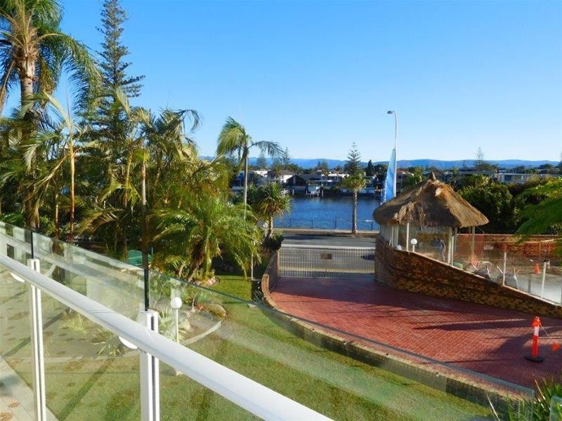 1F/33 Thornton Street, Surfers Paradise QLD 4217