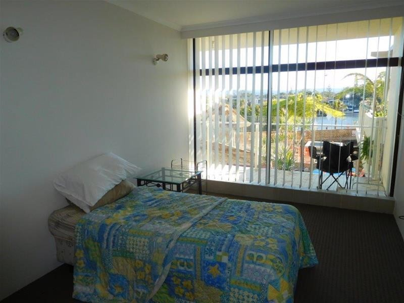 1F/33 Thornton Street, Surfers Paradise QLD 4217