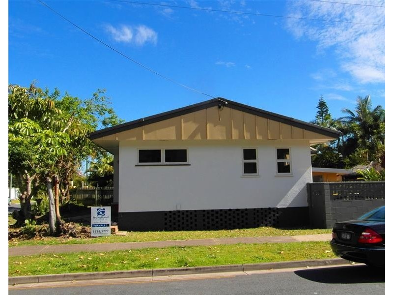 21 Pine Avenue, Budds Beach, Surfers Paradise QLD 4217