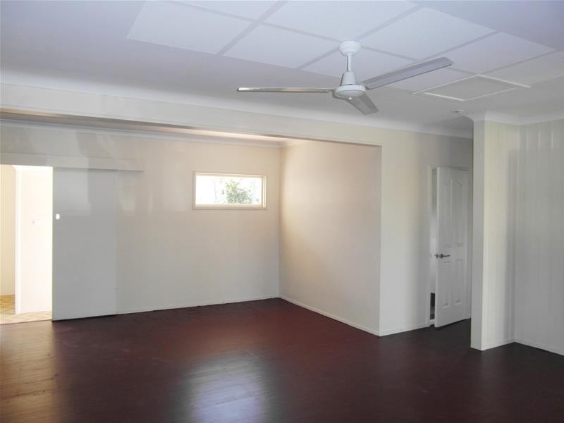 21 Pine Avenue, Budds Beach, Surfers Paradise QLD 4217