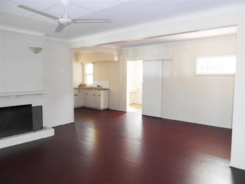 21 Pine Avenue, Budds Beach, Surfers Paradise QLD 4217