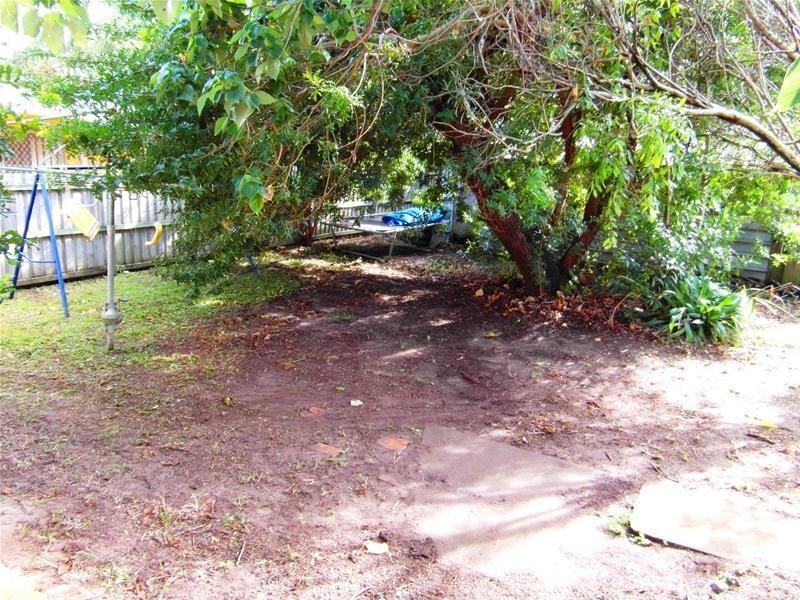 21 Pine Avenue, Budds Beach, Surfers Paradise QLD 4217