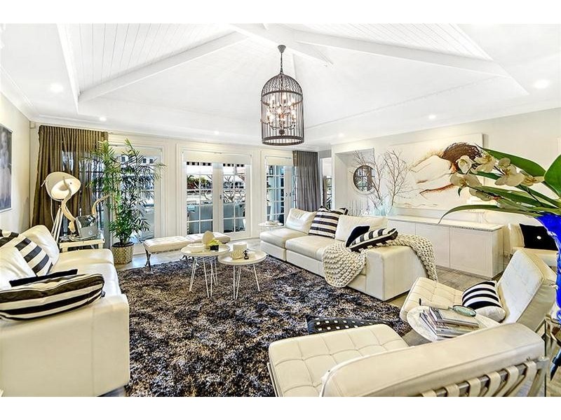 6 Viking Court, Paradise Waters QLD 4217