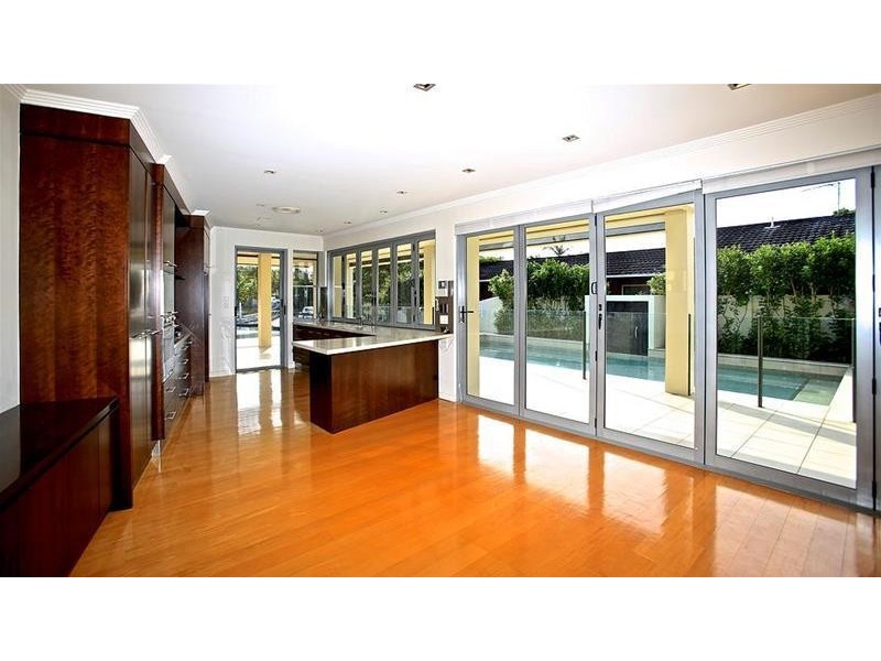 6 Biggs Place, Southport QLD 4215