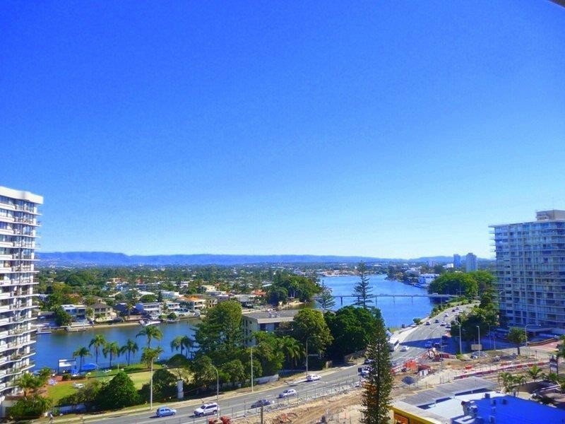 18 Aubrey Street ‘The Regent’, Surfers Paradise QLD 4217