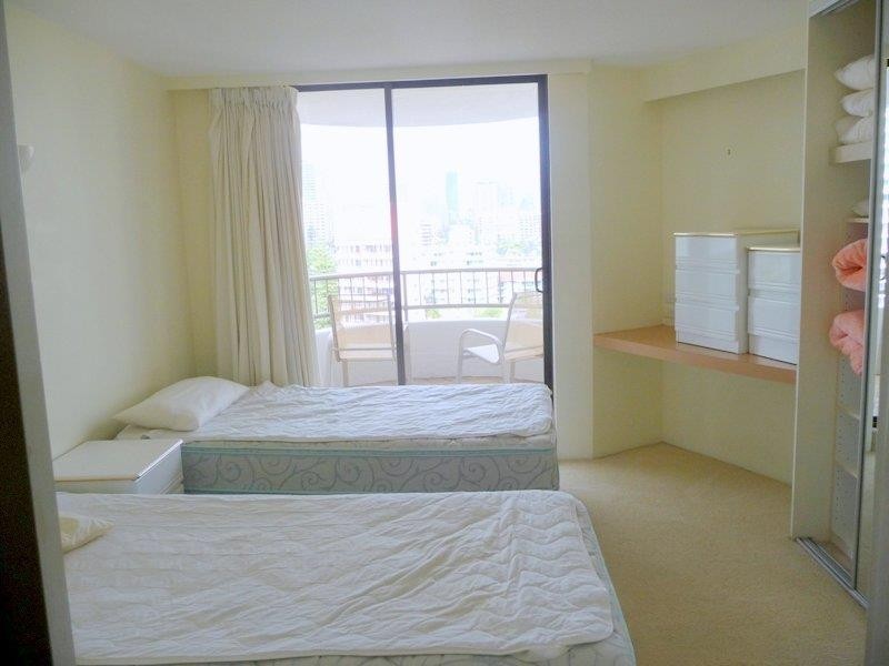 18 Aubrey Street ‘The Regent’, Surfers Paradise QLD 4217