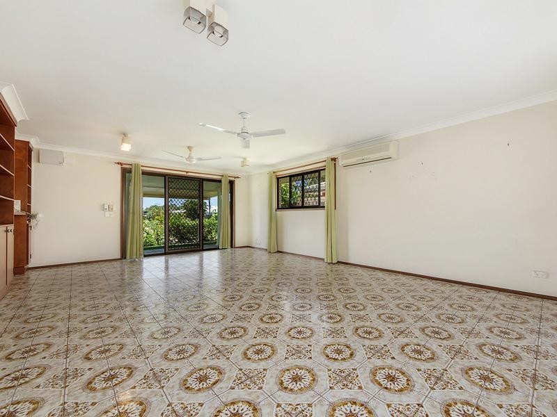 10 La Spezia Court, Surfers Paradise QLD 4217