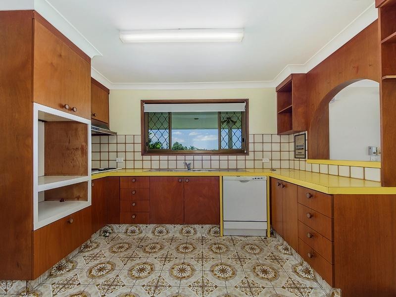 10 La Spezia Court, Surfers Paradise QLD 4217