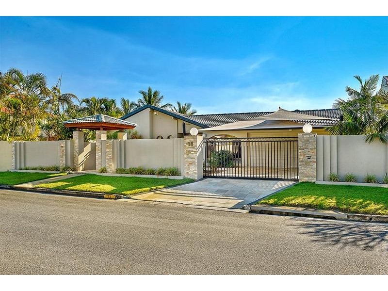 18 Buccaneer Court, Paradise Waters QLD 4217