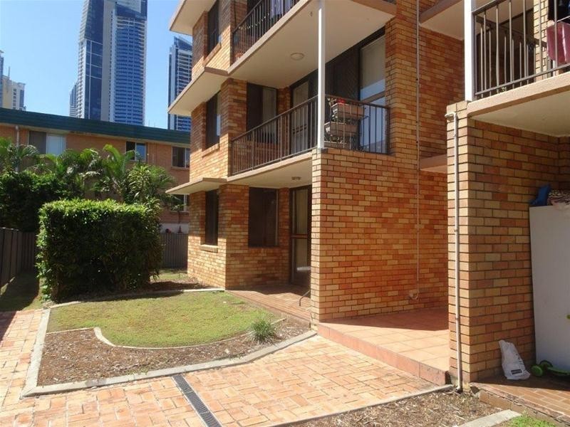 4/11 Stanhill Drive, Surfers Paradise QLD 4217