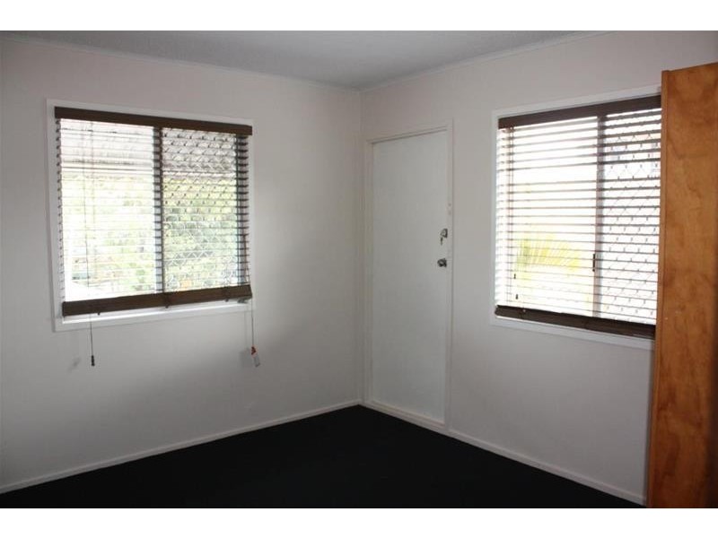 25 Leonard Avenue, Surfers Paradise QLD 4217