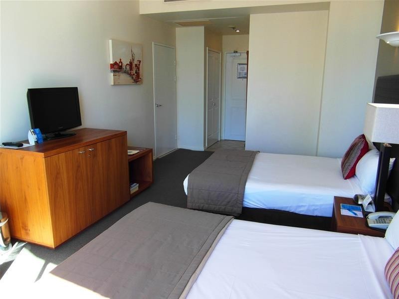 25 Laycock Street ‘Mantra Legends’, Surfers Paradise QLD 4217