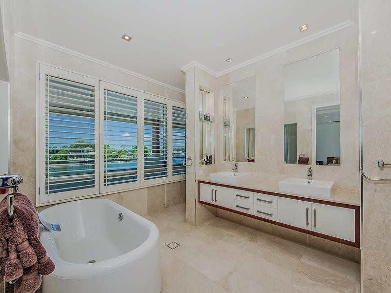 26 Kookaburra Court, Sorrento QLD 4217