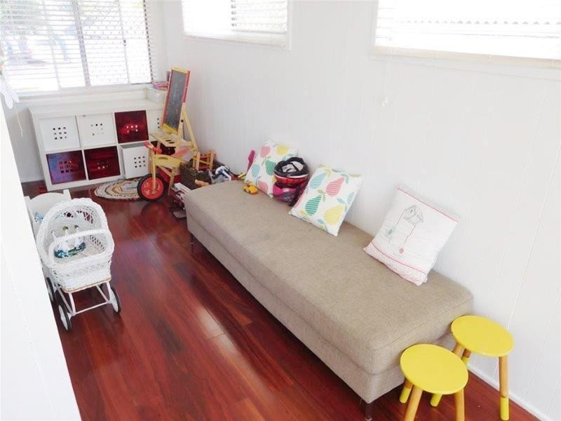 1/94 Imperial Parade, Labrador QLD 4215