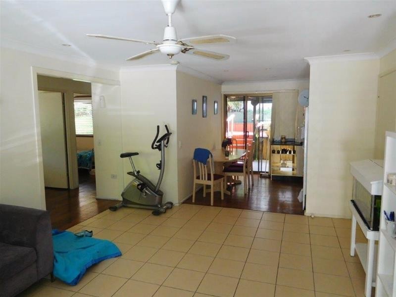 1 & 2/4 Virginia Grove, Southport QLD 4215