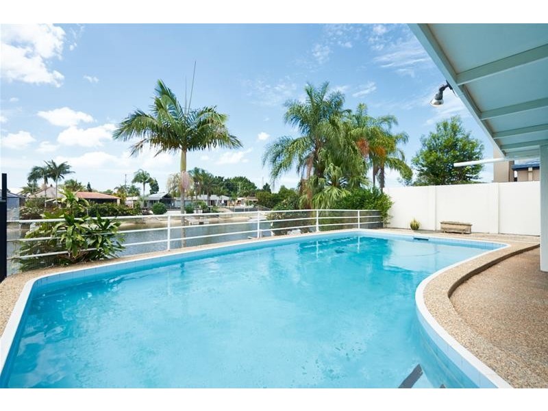 45 Rapallo Avenue, Isle Of Capri QLD 4217