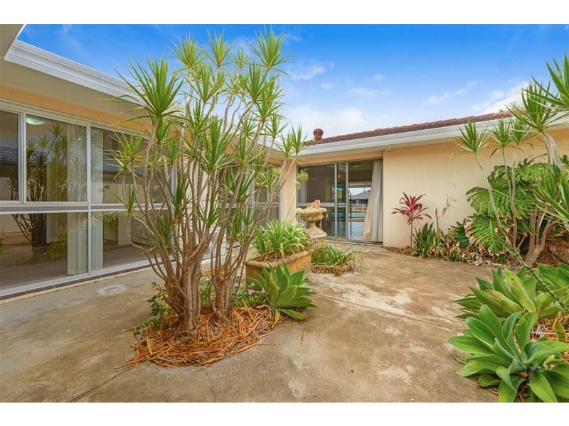 45 Rapallo Avenue, Isle Of Capri QLD 4217