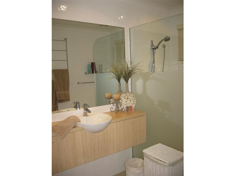 11 The Lido, Isle Of Capri QLD 4217