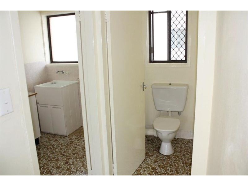 4/13 Wharf Road, Surfers Paradise QLD 4217