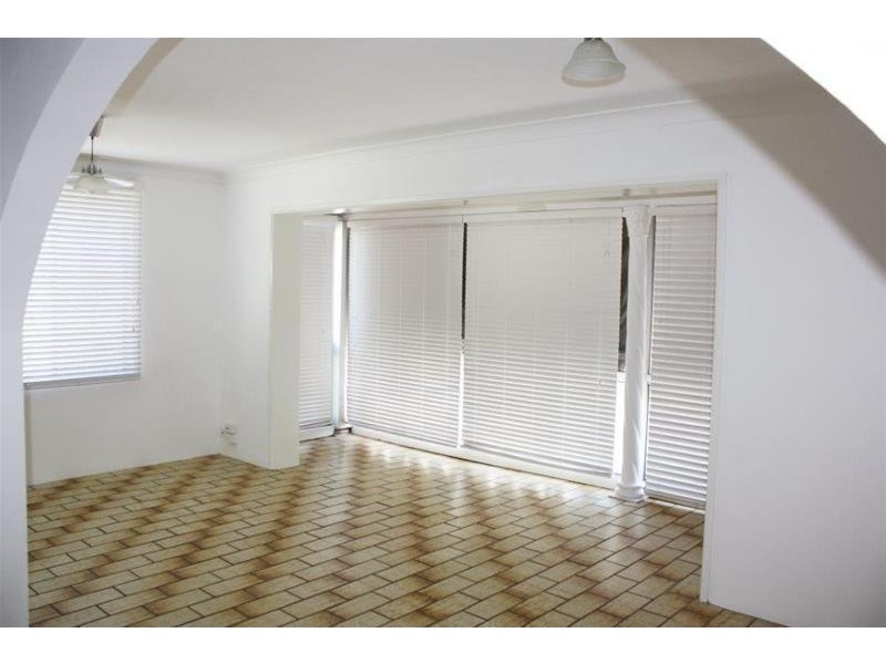 7 Sunrise Boulevard, Surfers Paradise QLD 4217