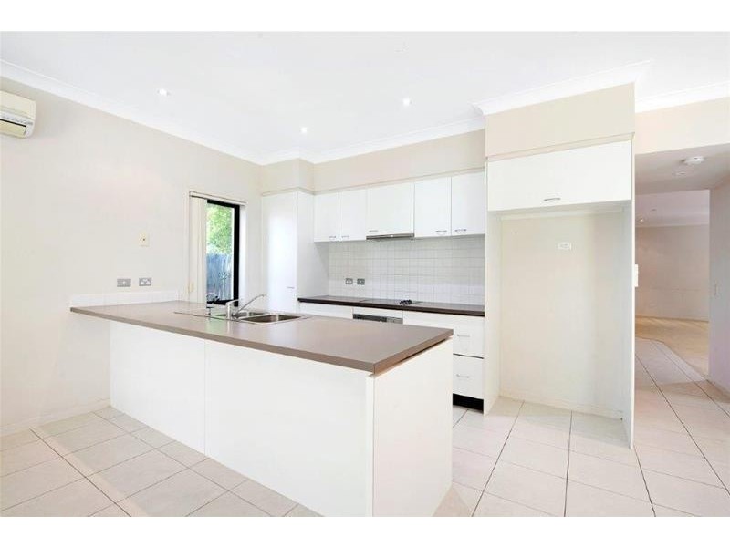 3 Mahogany Place, Molendinar QLD 4214