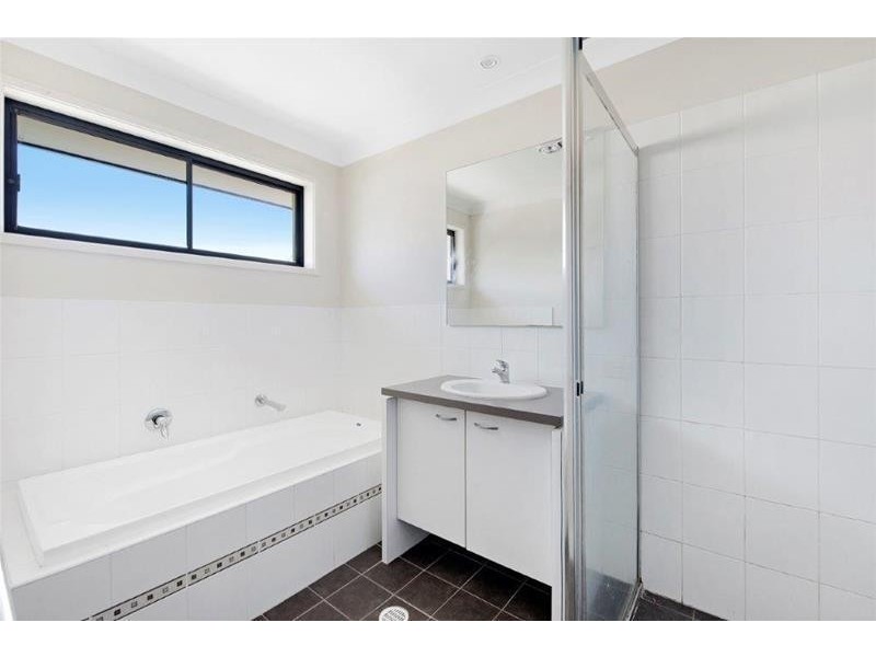 3 Mahogany Place, Molendinar QLD 4214