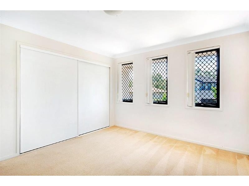 3 Mahogany Place, Molendinar QLD 4214