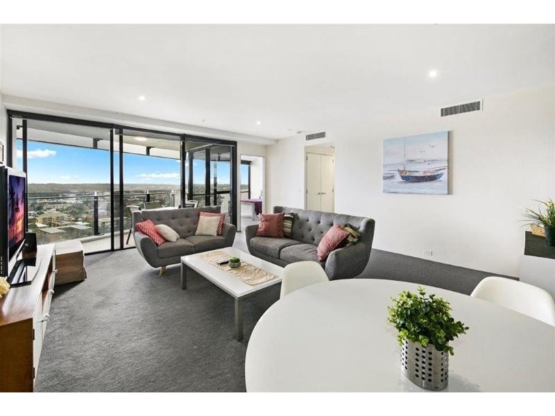 9 Ferny Avenue, Surfers Paradise QLD 4217