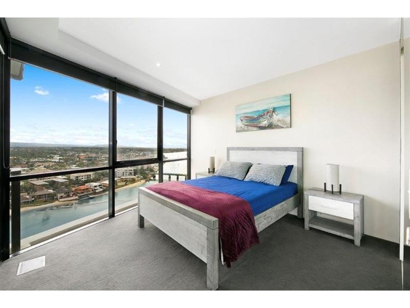 9 Ferny Avenue, Surfers Paradise QLD 4217