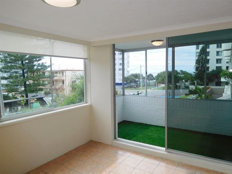 10 Aubrey Street, Surfers Paradise QLD 4217