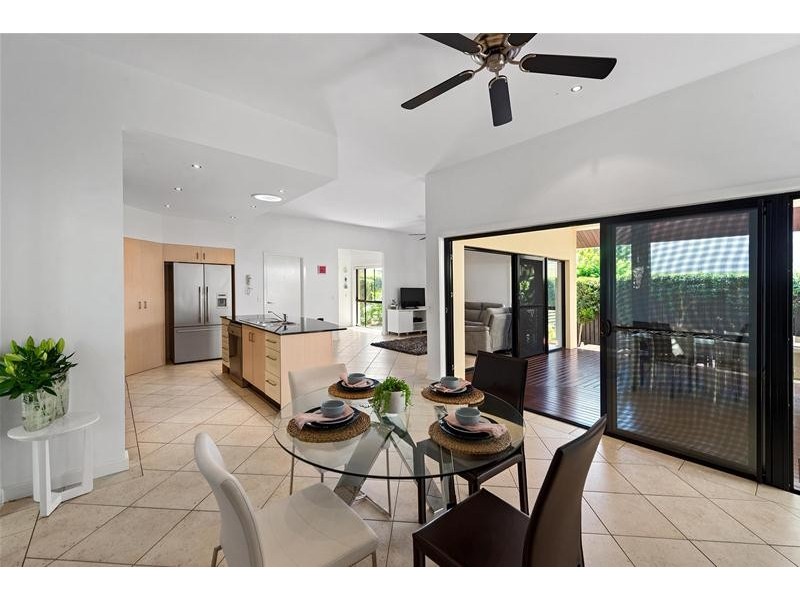 9a Greer Terrace, Southport QLD 4215