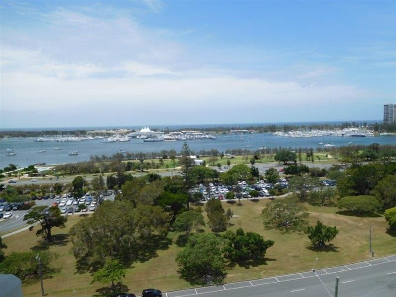 “Huntington” 10 Marine Parade, Southport QLD 4215