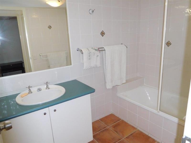 “Huntington” 10 Marine Parade, Southport QLD 4215