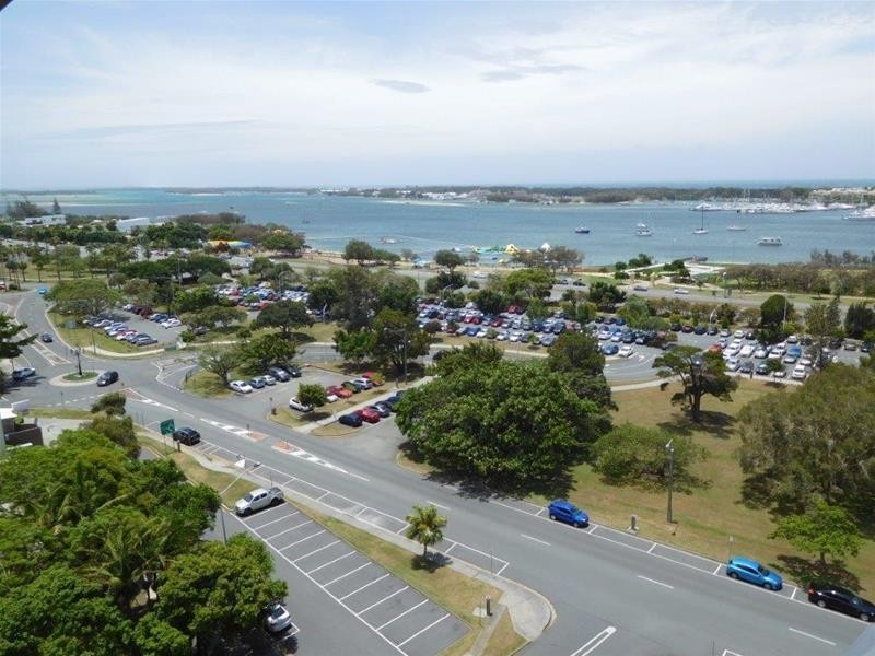 “Huntington” 10 Marine Parade, Southport QLD 4215