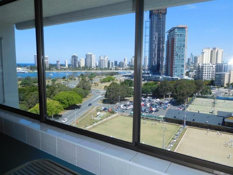 “Huntington” 10 Marine Parade, Southport QLD 4215