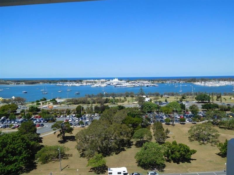 “Huntington” 10 Marine Parade, Southport QLD 4215