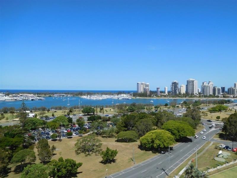 “Huntington” 10 Marine Parade, Southport QLD 4215