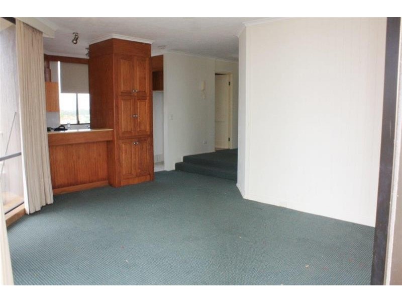 2/15 Old Burleigh Road, Broadbeach QLD 4218