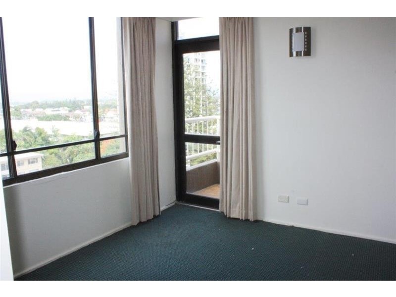 2/15 Old Burleigh Road, Broadbeach QLD 4218