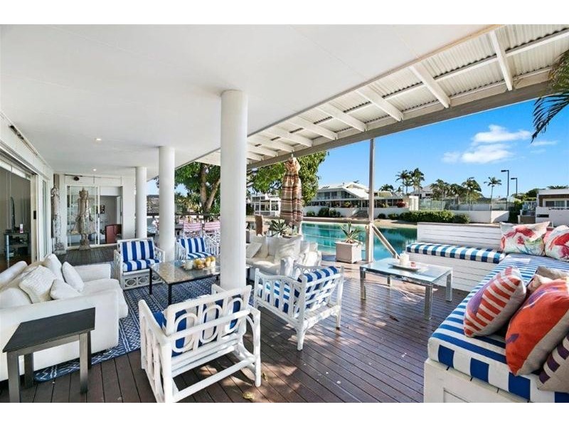 6 Norseman Court, Paradise Waters QLD 4217