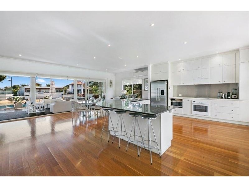 6 Norseman Court, Paradise Waters QLD 4217